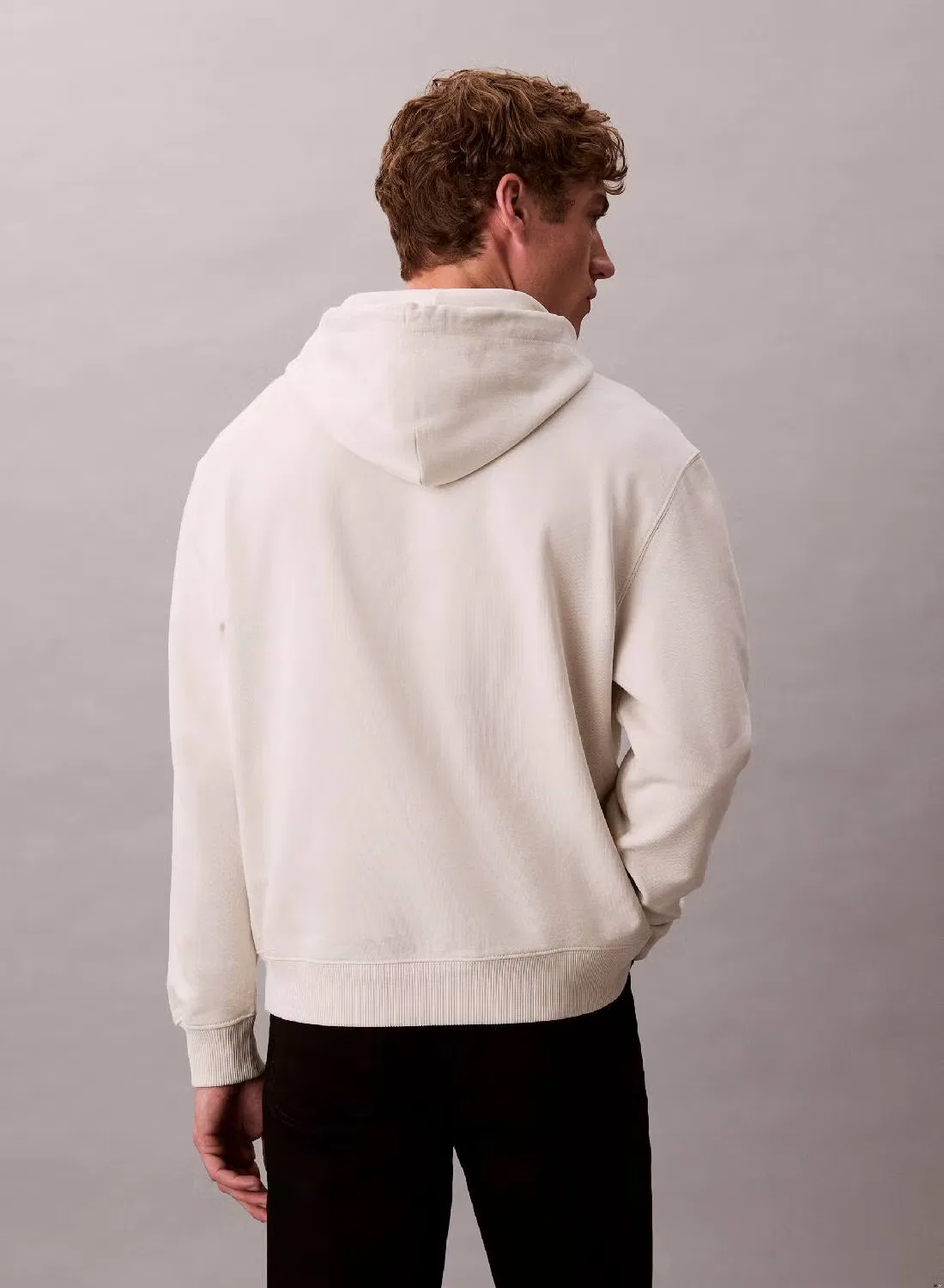 Худи с принтом монограммы Relaxed Monogram Calvin Klein, белый — фото 4