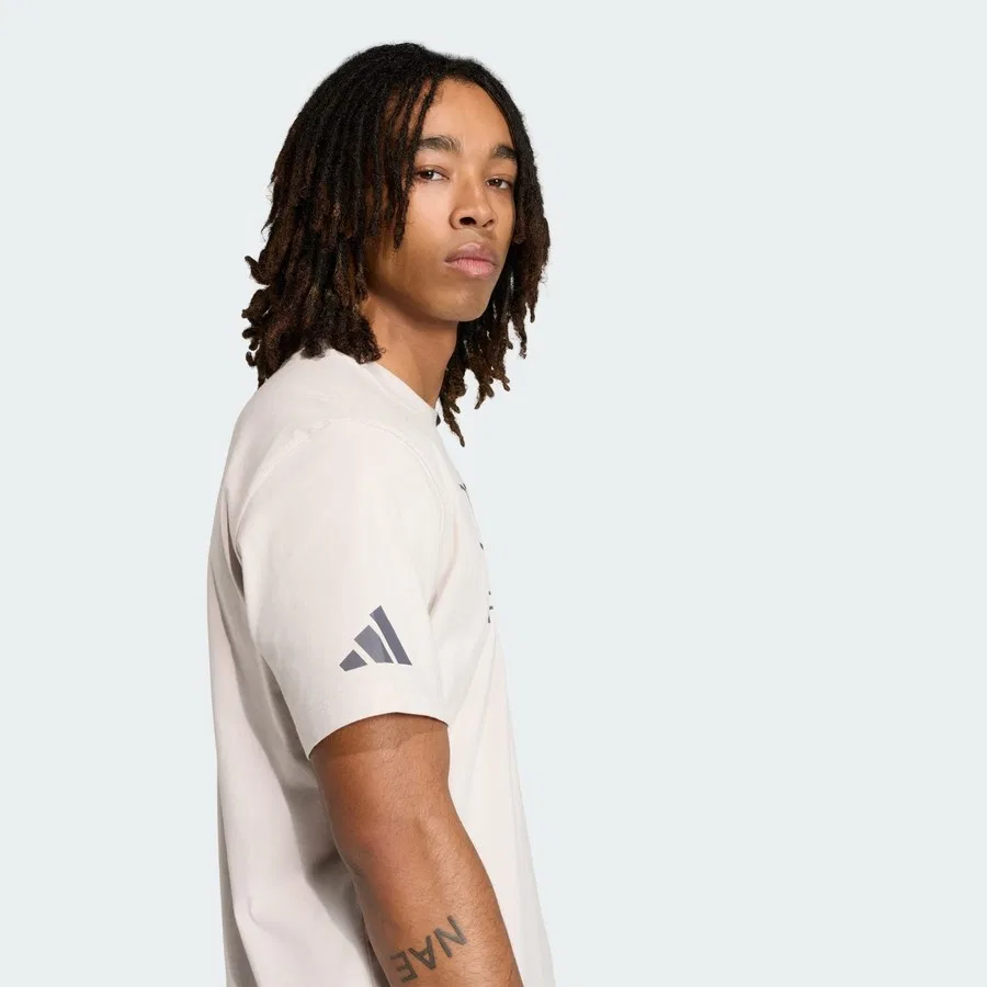 Спортивная футболка с принтом Performance KE6123 Audi Revolut F1 Team Dna Graphic Tee adidas, Черный — фото 4