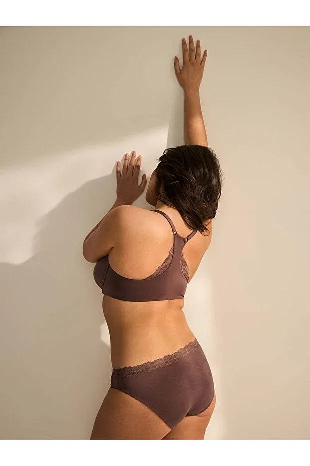Женский бюстгальтер кружевной Perfect Shape Lace Racerback Gathering Bra Victoria'S Secret, Coconut Coffee — фото 4