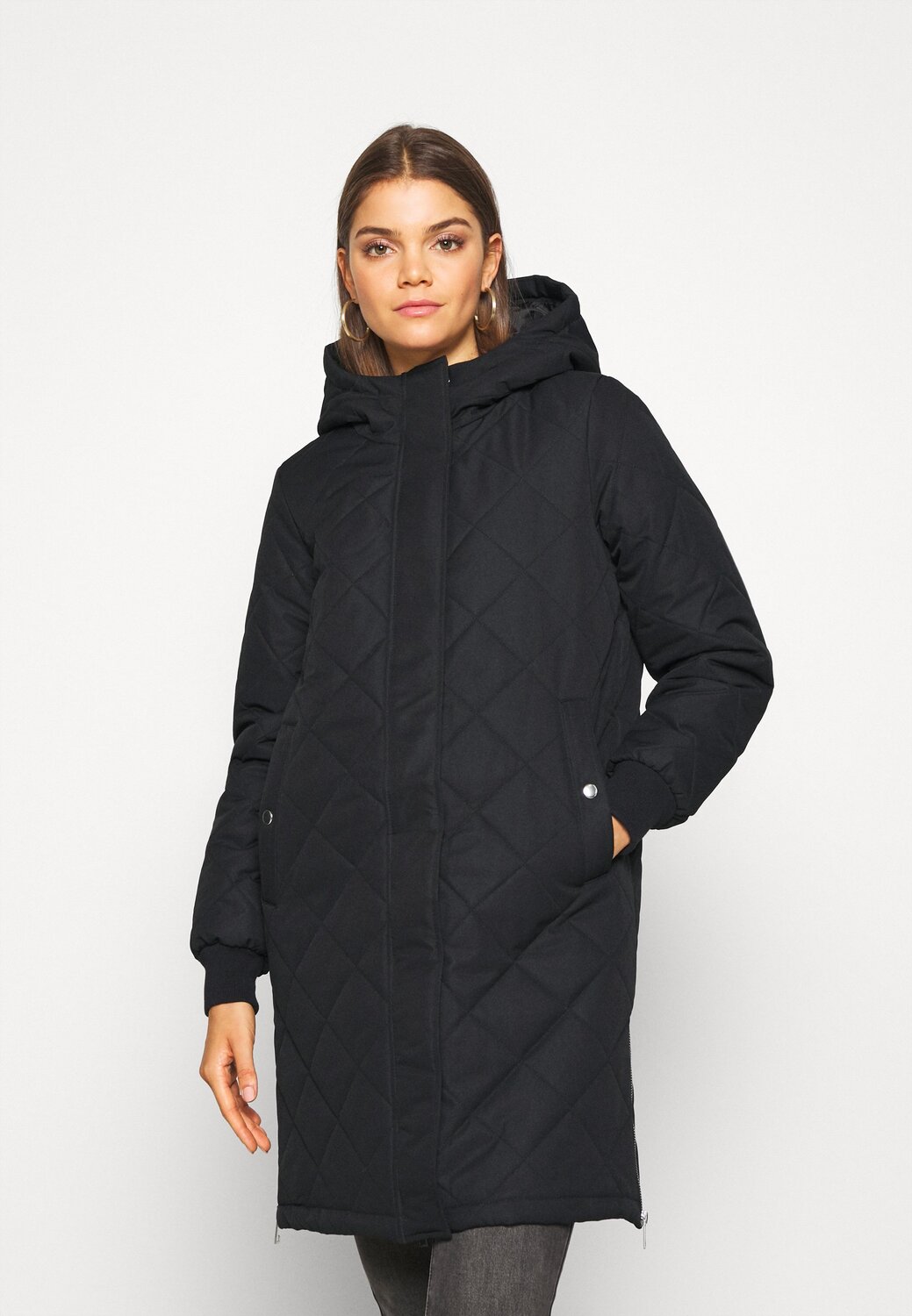 Пальто зимнее Vero Moda, черный