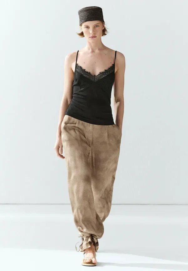 Топ кружевной Strappy top Massimo Dutti, черный — фото 2