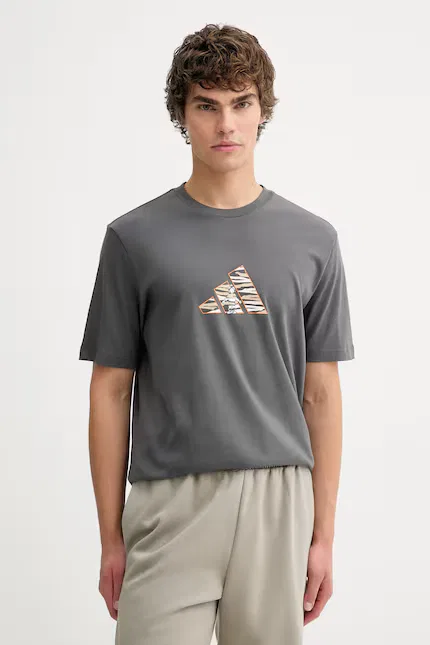Футболка с камуфляжным принтом Camo Explorer Adidas, серый