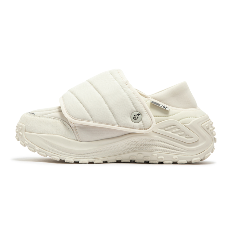 

361° Нескользящие и износостойкие теплые низкие повседневные туфли для мужчин бежевого цвета