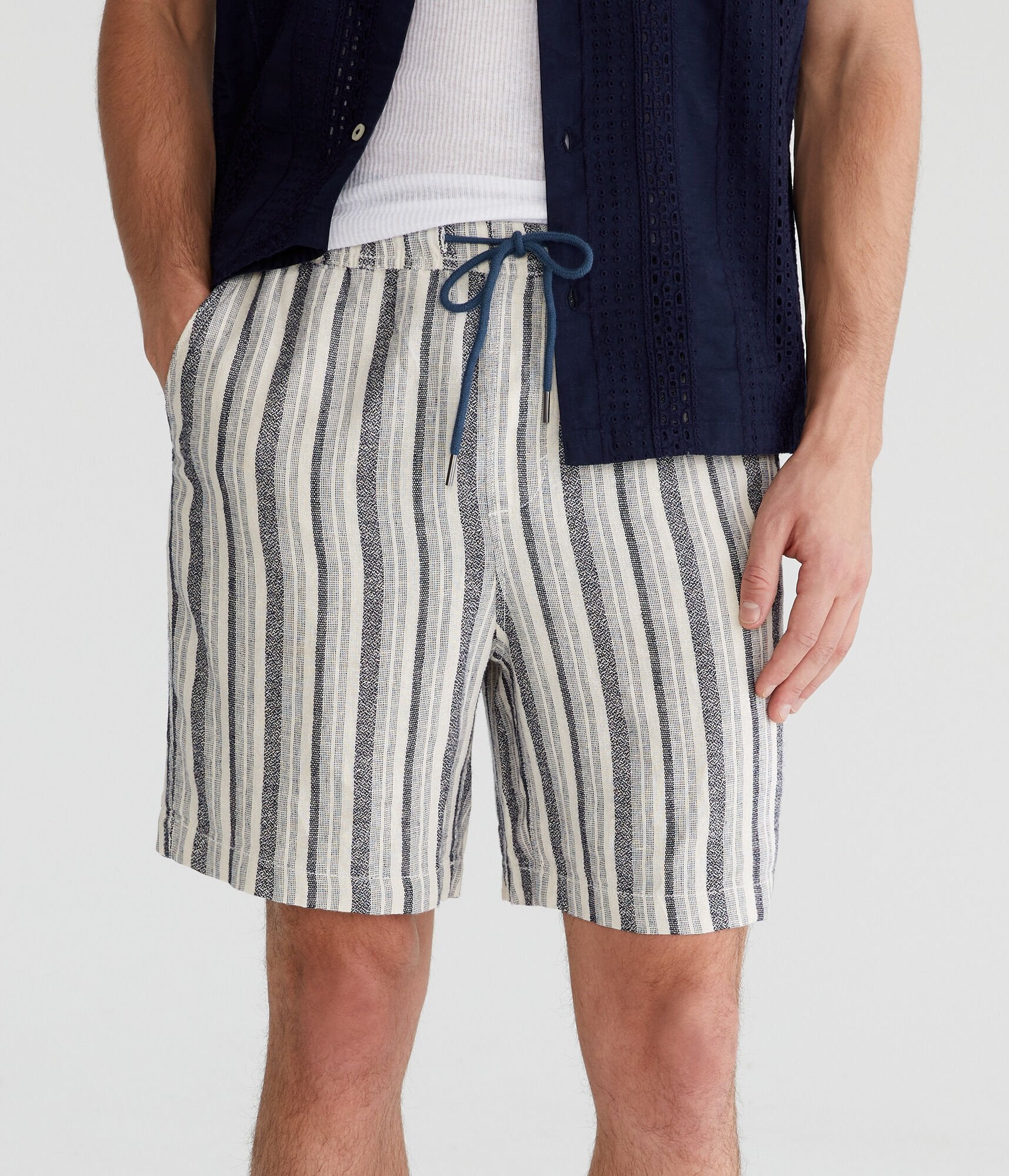 

Полосатые льняные шорты Aeropostale 7 дюймов, цвет navy 402
