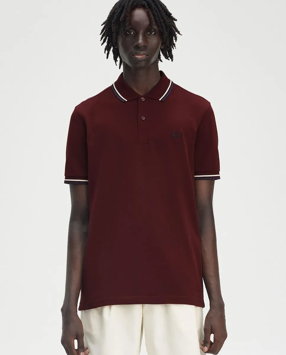 

Мужская поло с коротким рукавом и контрастной отделкой Fred Perry, гранатовый