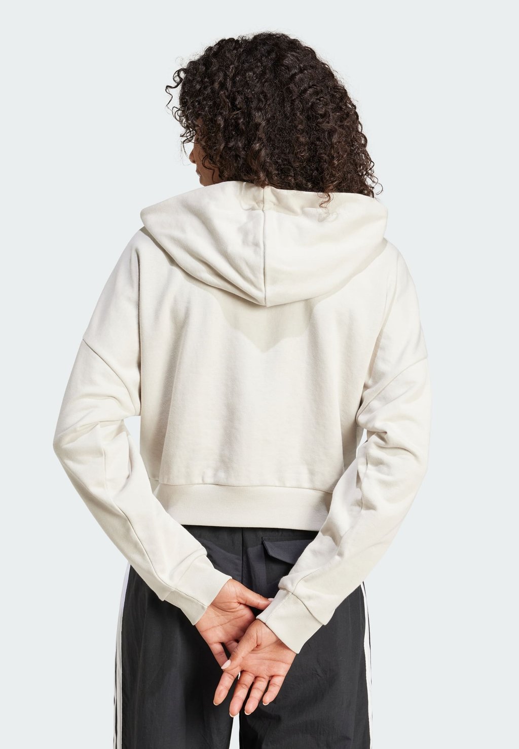 

Толстовка с капюшоном ESSENTIALS 3 STRIPES QUARTER adidas Sportswear, бежевый