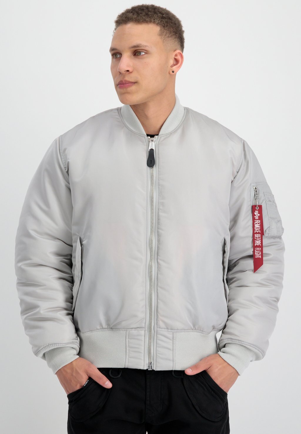 

Бомбер Chaquetas Alpha Industries MA, цвет pastel grey