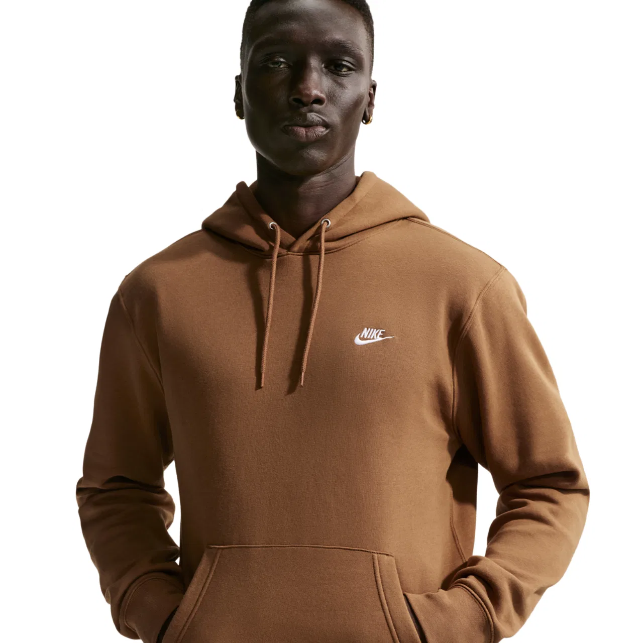 Толстовка мужская Club Pullover Nike, цвет Ale Brown/White/Ale Brown