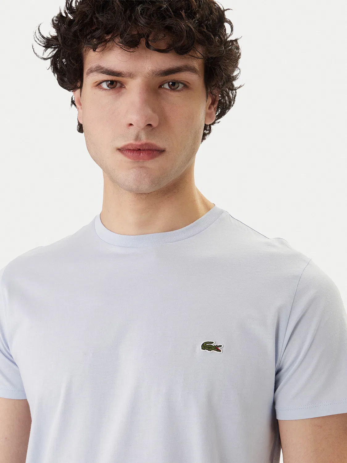 Мужская футболка небесно-голубого цвета стандартного кроя Lacoste, голубой — фото 4