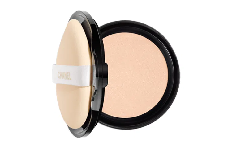 Женская тональная основа-подушечка сменный блок Beige Foundation Refill Pack CHANEL, B10 — фото 3