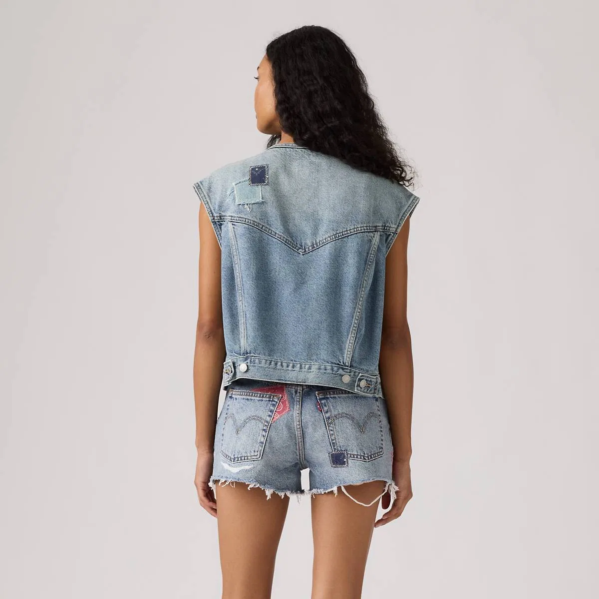 Укороченный жилет без воротника 90-х годов Levi's, Melody'S Muse Vest - Medium Wash — фото 4