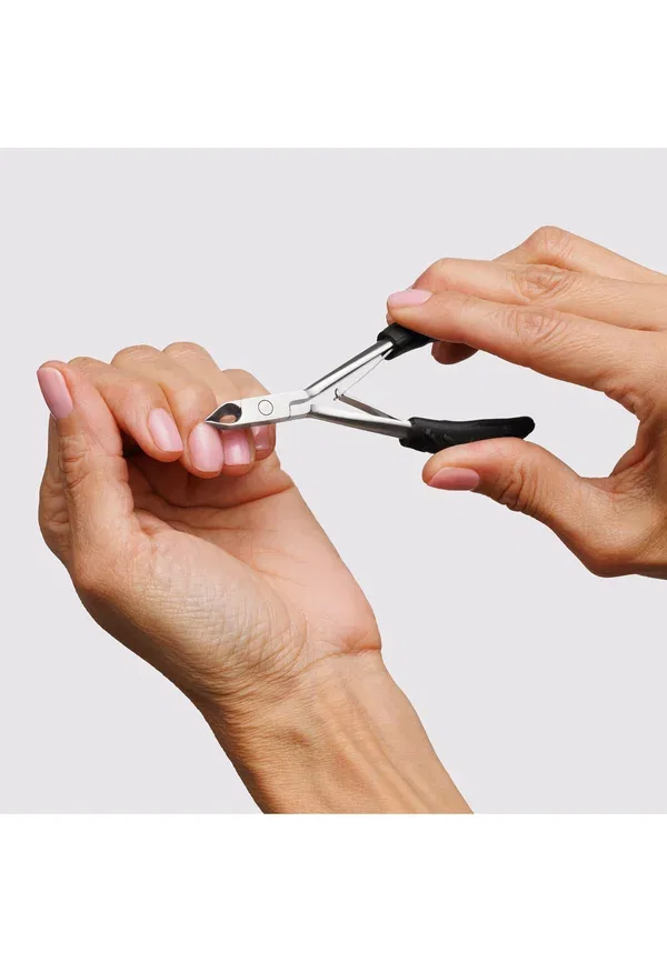 Кутикульные кусачки с текстурированными ручками Cuticle nipper Tweezerman, Stainless, нержавеющая сталь — фото 4