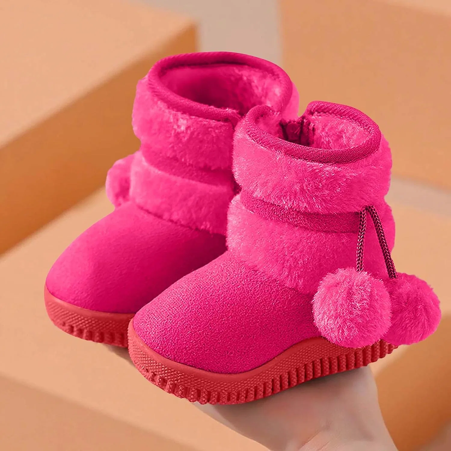Детские зимние ботинки для девочек с помпонами и молнией, Hot Pink — фото 4