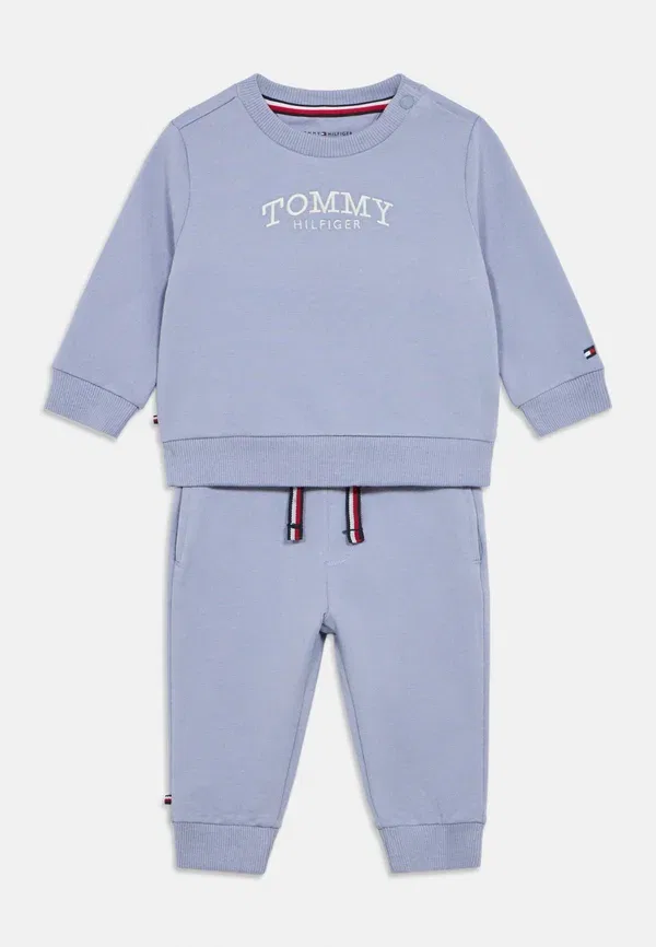 Комплект из свитшота и джоггеров Tommy Hilfiger — фото 3