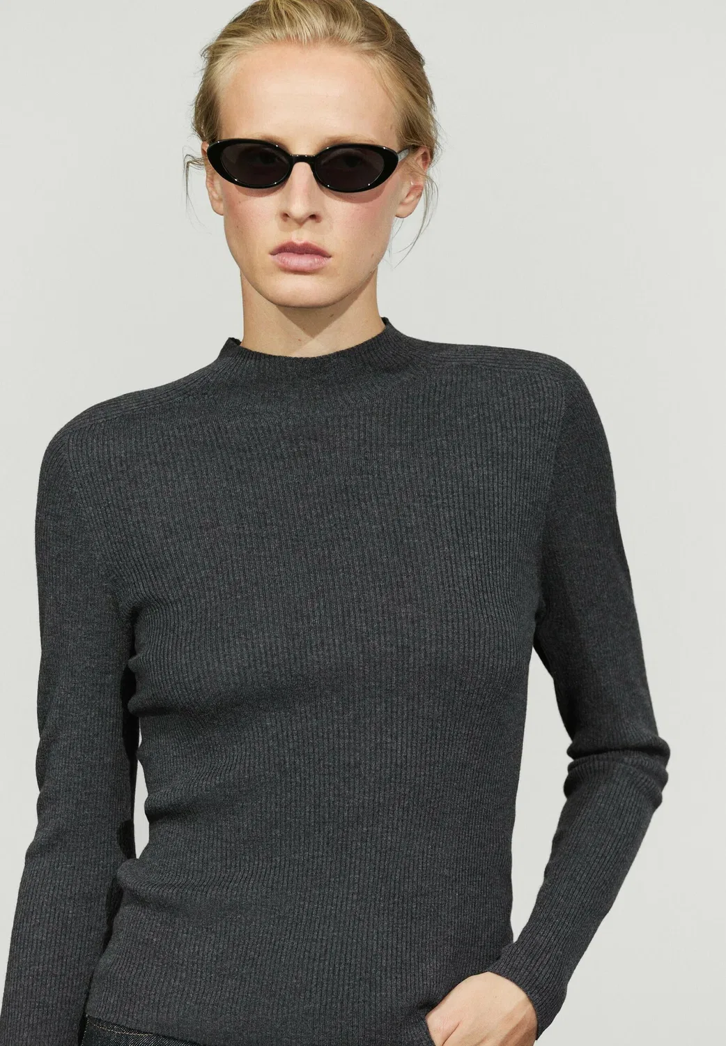 Вязаный свитер с воротником-стойкой в рубчик Massimo Dutti, Dark Grey