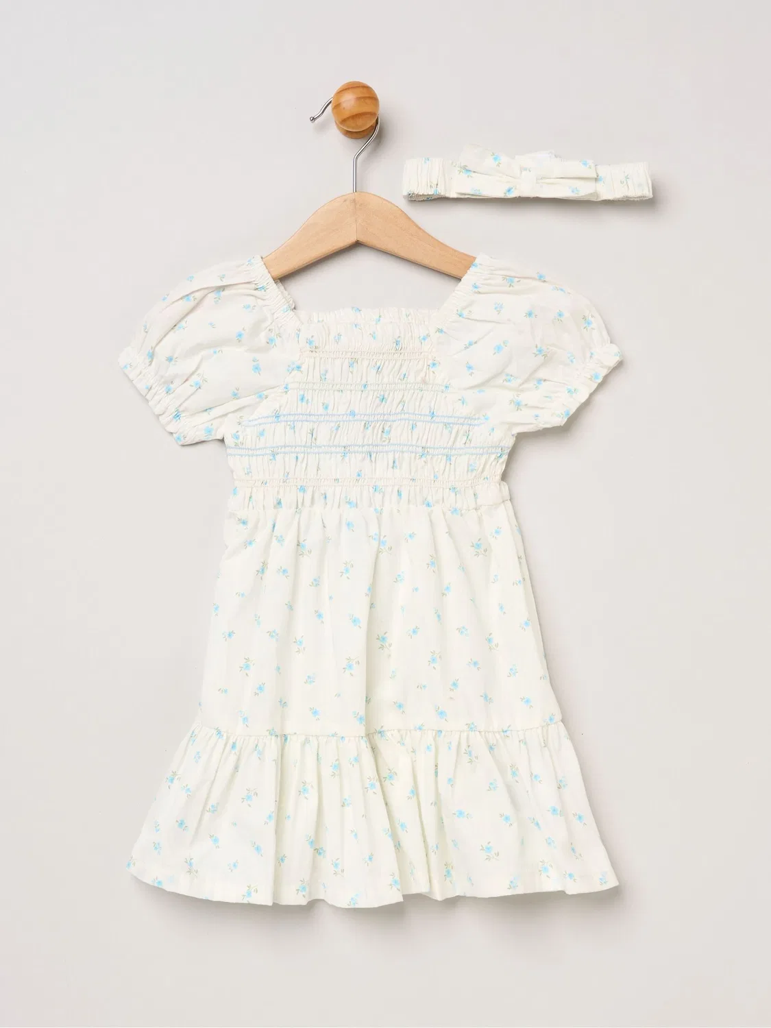 Платье с вышивкой Miss Blue Ditsy Smocked Miss, синий