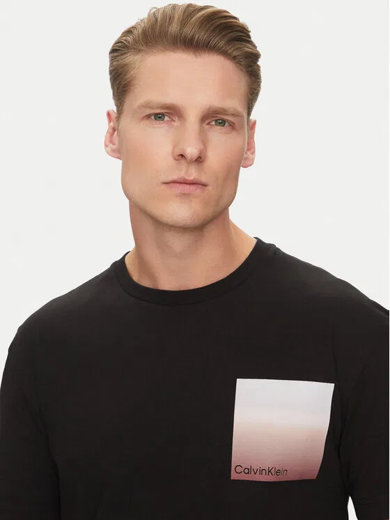 Футболка regular fit Ombre Bonded Calvin Klein, черный — фото 4