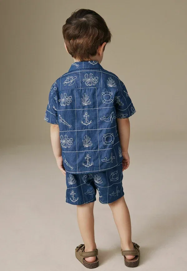 Комплект из рубашки и шорт с принтом Regular fit short sleeve revere collar shirt & shorts set Next — фото 2