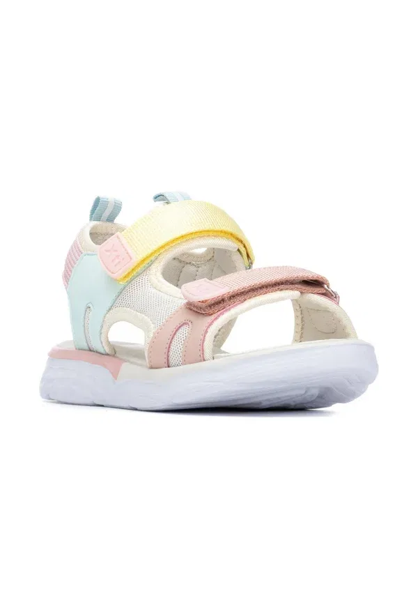 Сандалии текстильные Walking sandals Xti бежевый — фото 2