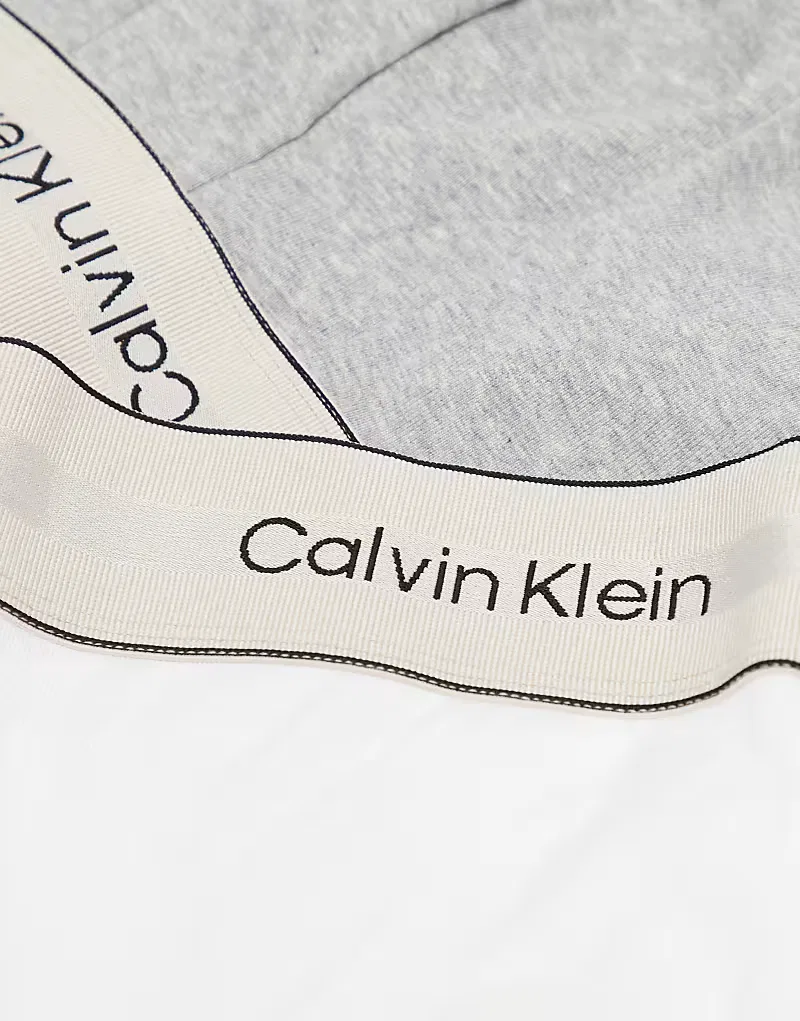 Боксеры-брифы хлопковые Heritage 3 шт Calvin Klein, белый/серый/Oyster — фото 2