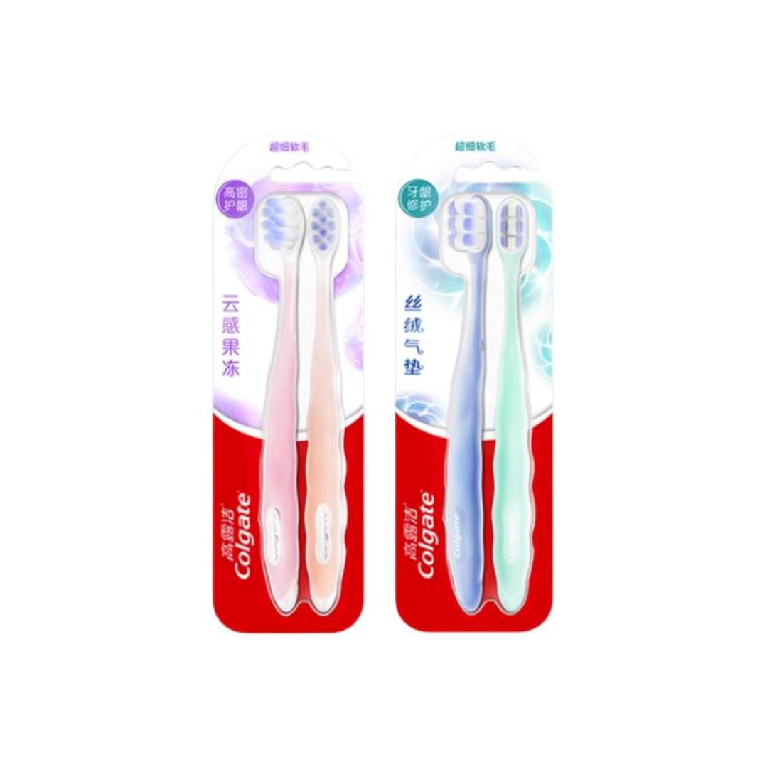 

Набор зубных щеток Velvet Air Cushion+Cloud Jelly для очистки и свежести дыхания, 4 шт COLGATE