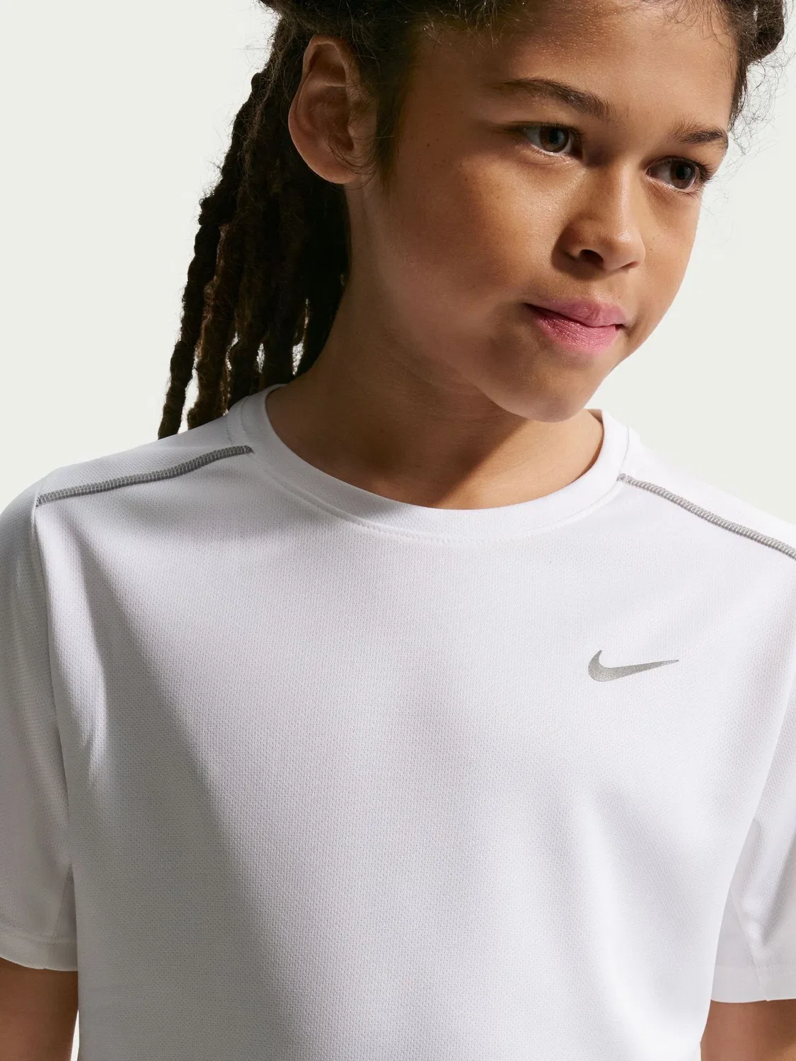 Футболка Nike Miler Dri-FIT с коротким рукавом, белая — фото 3
