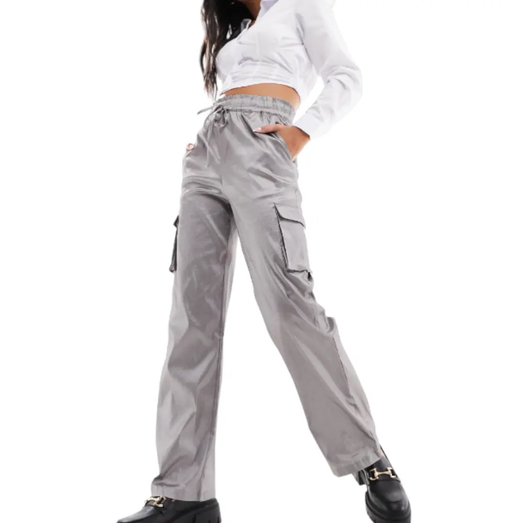 

Брюки Pieces Metallic Satin Wide Leg Cargo, серый