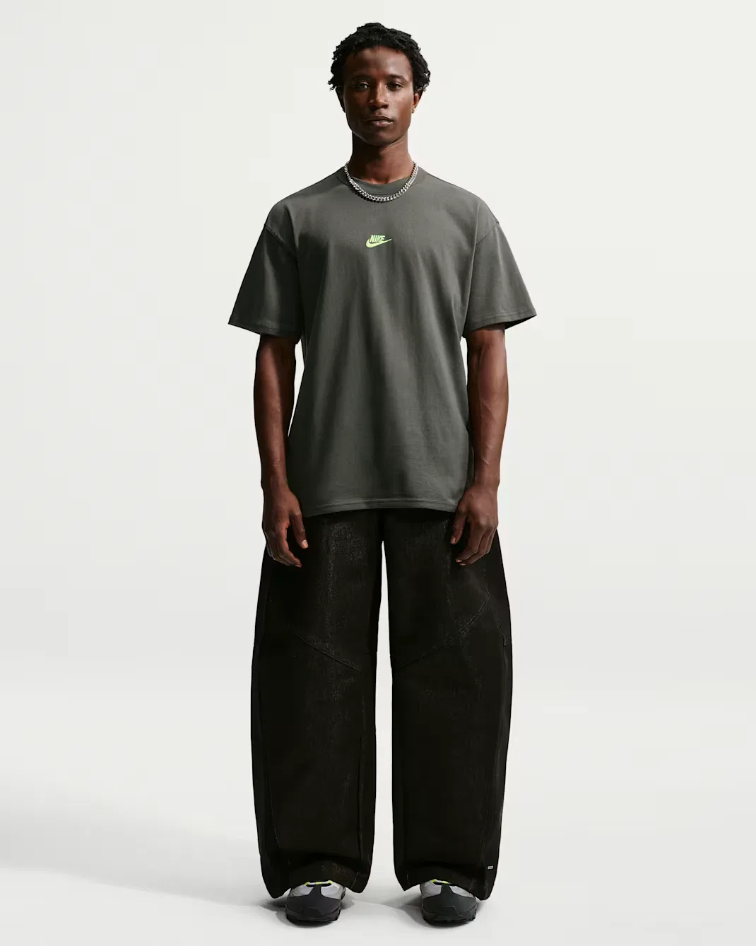 Мужская футболка Nike Sportswear Premium Essentials, Newsprint — фото 4