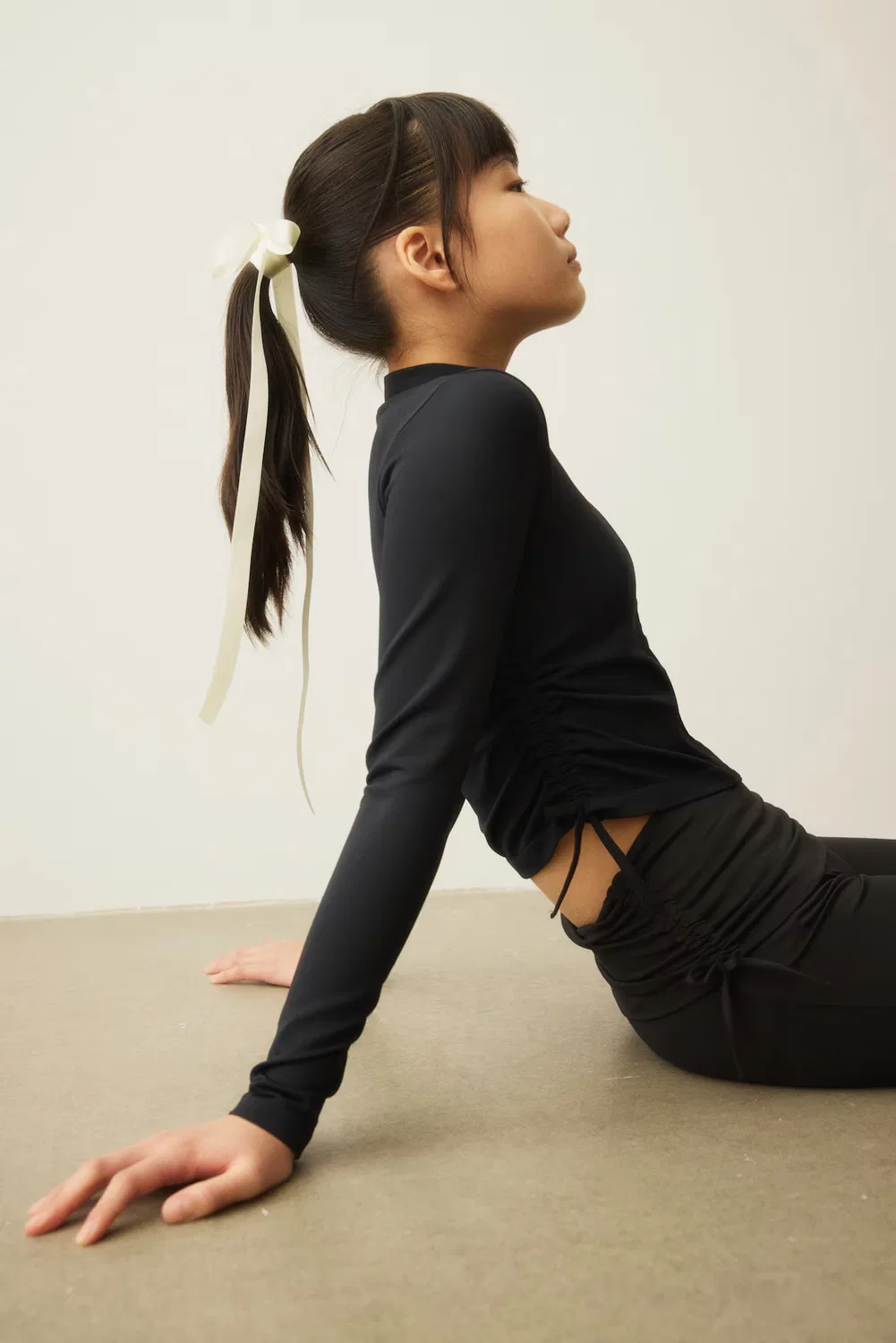 Спортивная куртка на молнии и с технологией Drymove H&M, Schwarz — фото 4
