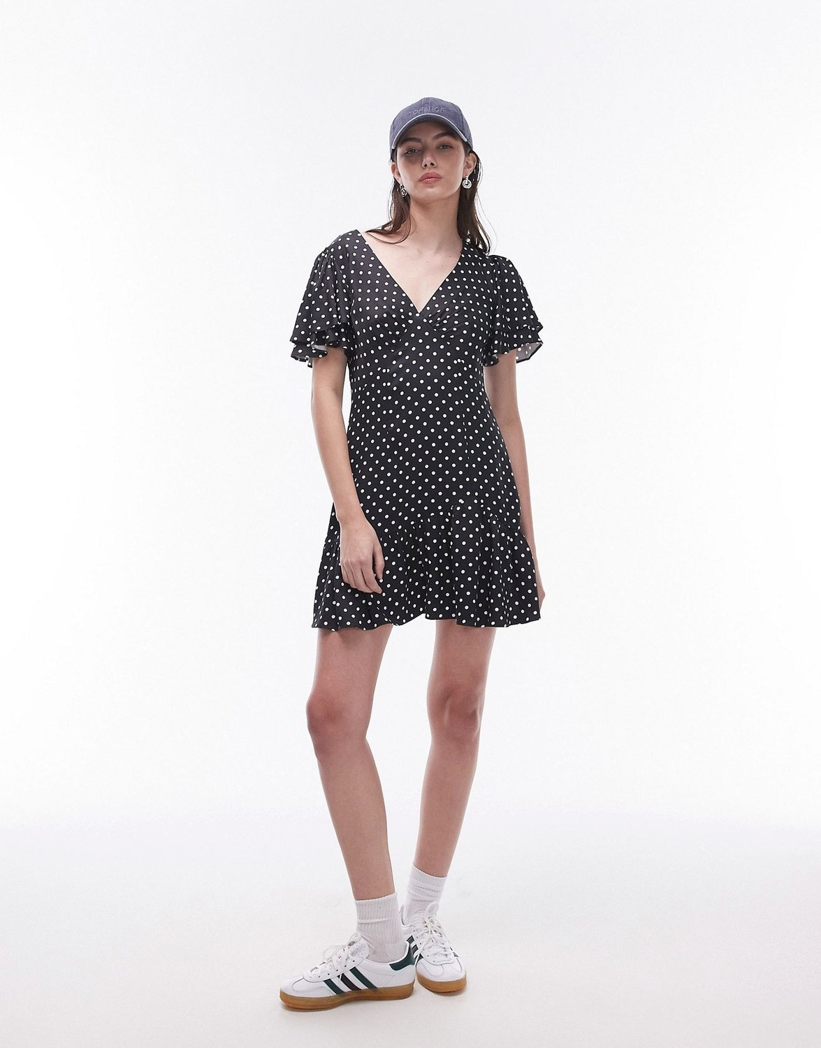 

Платье Topshop Bella Mini With Flared Pea Sleeves, черный/белый