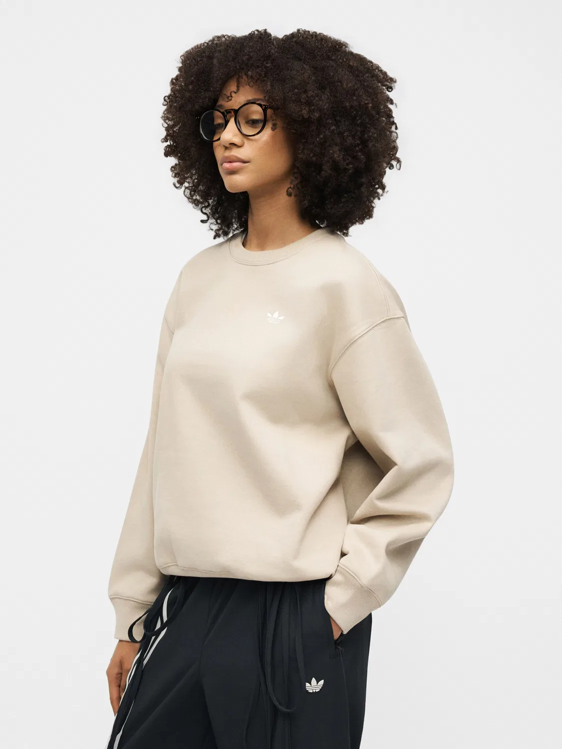 Толстовка Adidas Originals Essentials песочного цвета — фото 4