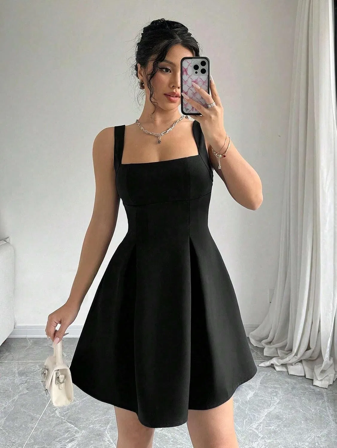 Женское повседневное мини-платье с открытой спиной A-line, Black — фото 4