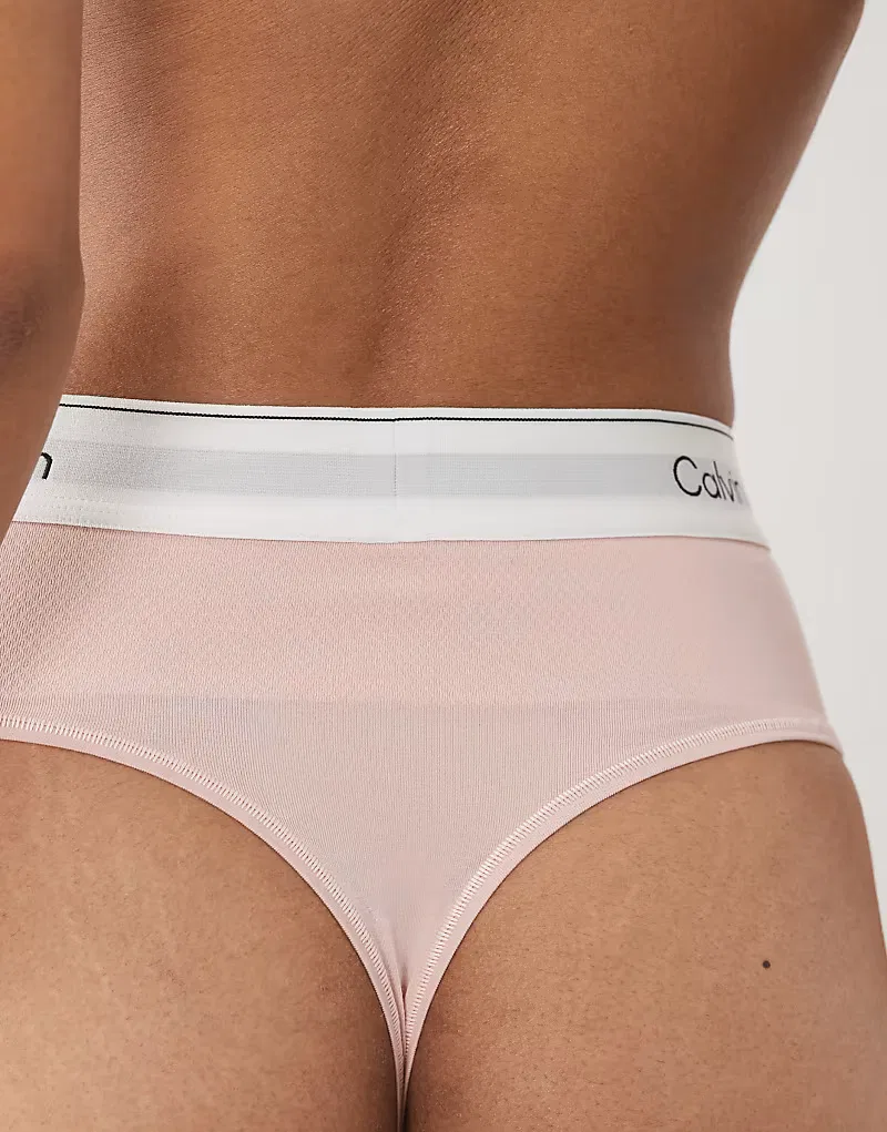 Трусики-стринги Calvin Klein Shapewear Icon из хлопка и модала, светло-розовые — фото 3