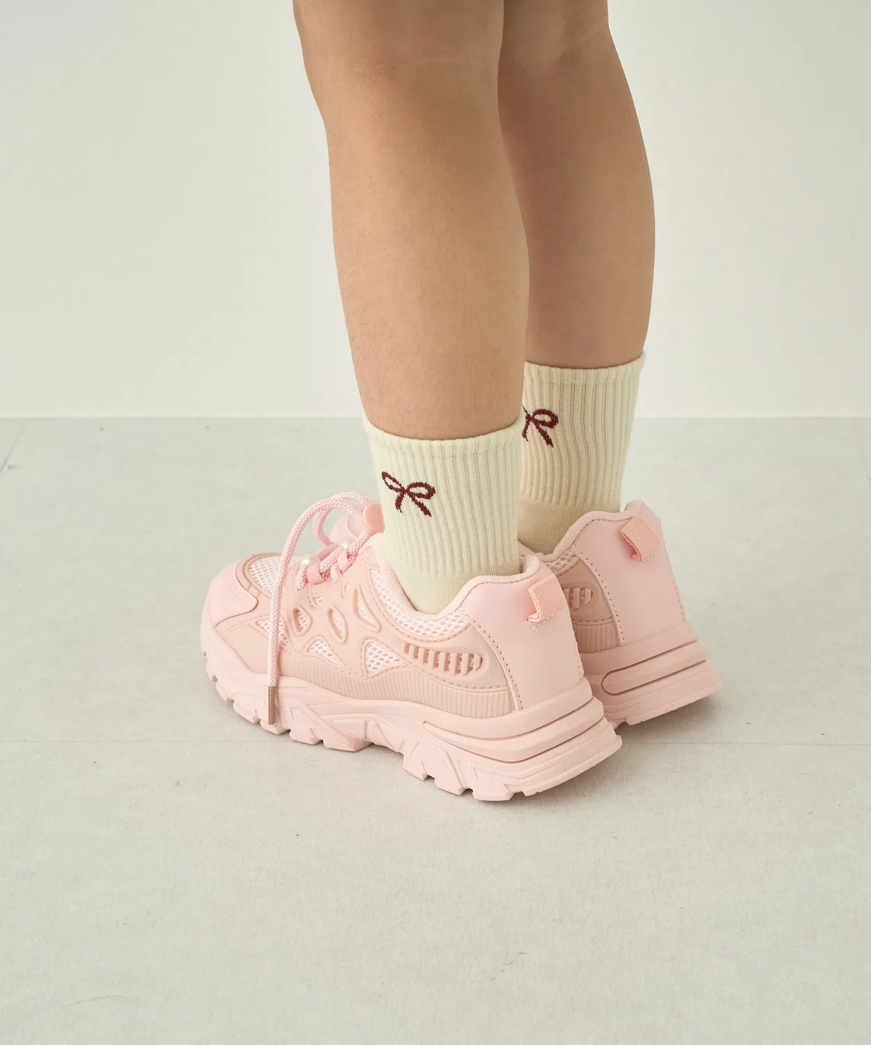 Детские кроссовки для девочек с жемчугом Lycee mine, Off White — фото 3
