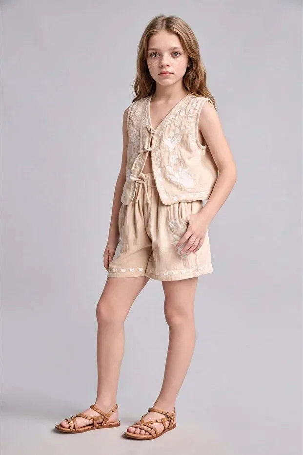 Детские шорты для девочек с вышивкой Regular fit brode beige shorts for girls g0898a826hs Defacto, Beige-Bg757 — фото 4