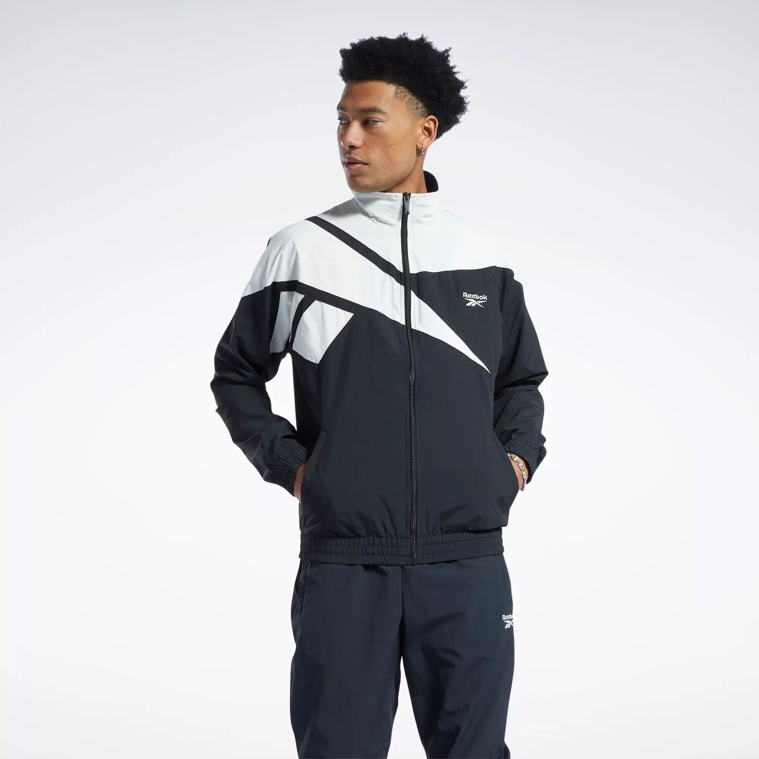 

Спортивная куртка Classics Vector Reebok, черный