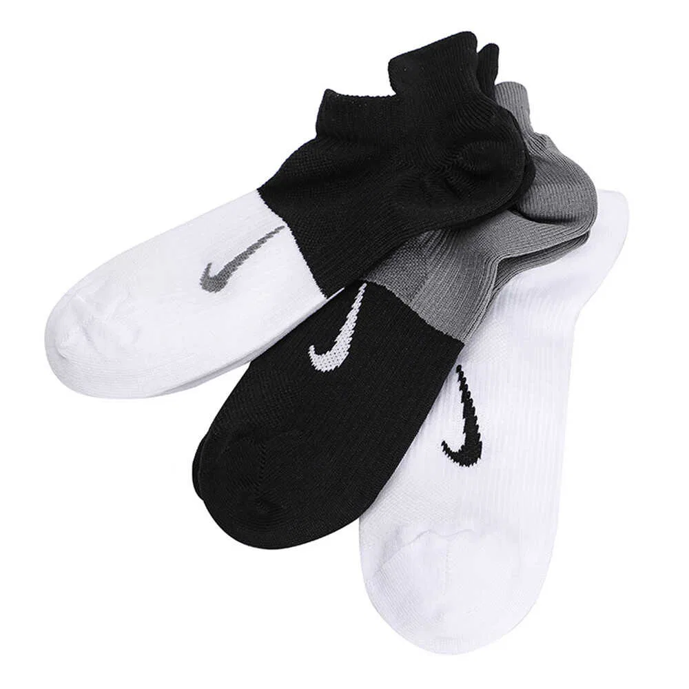 Женские носки Nike Ankle Socks, 3 пары, Multicolor — фото 4