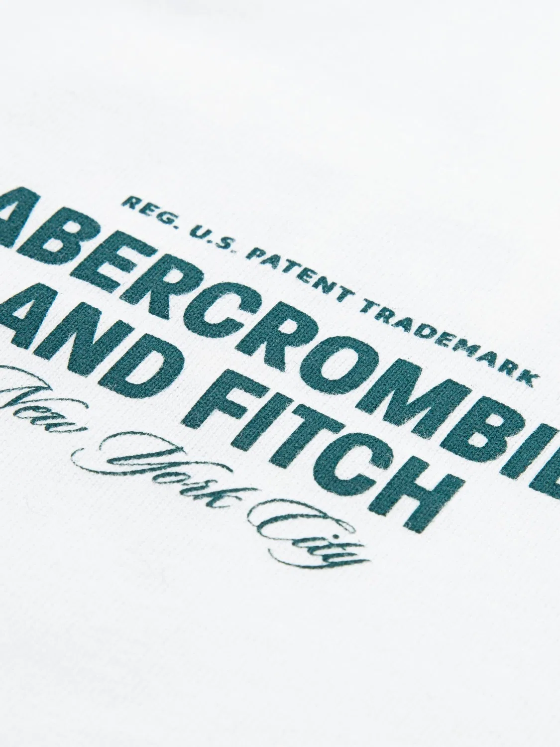 Футболка с принтом Abercrombie & Fitch, белый — фото 3