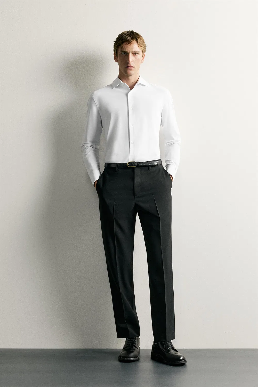 Рубашка стандартного кроя с жесткой структурой ZARA, White