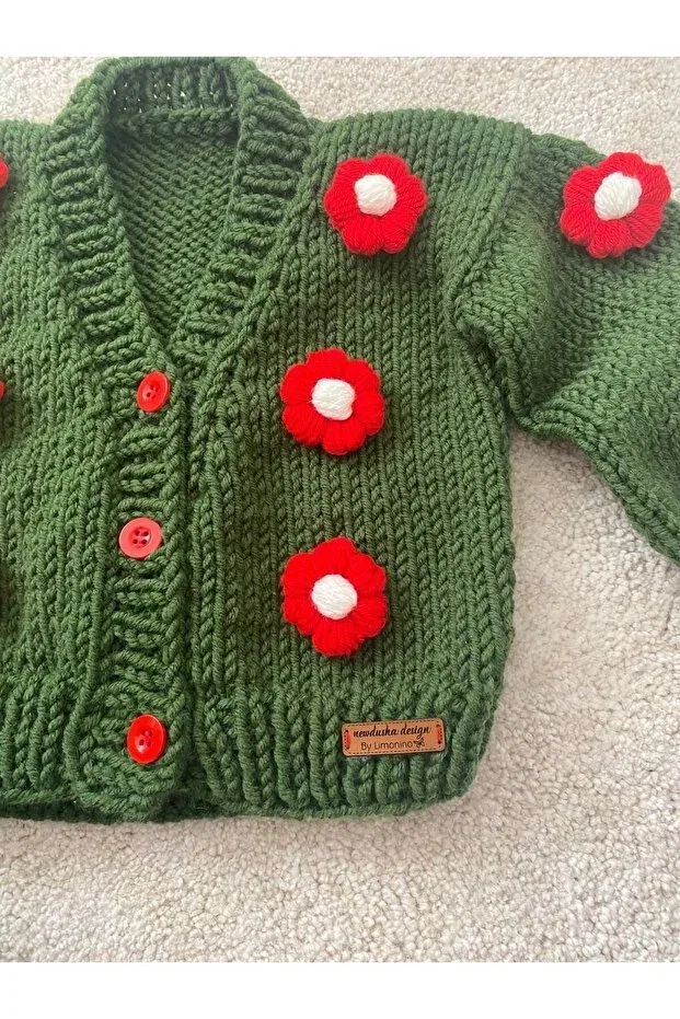 Детский кардиган для девочек с цветочным узором Hand knitted flower detailed christmas colors Nevalin, Green Red White — фото 4
