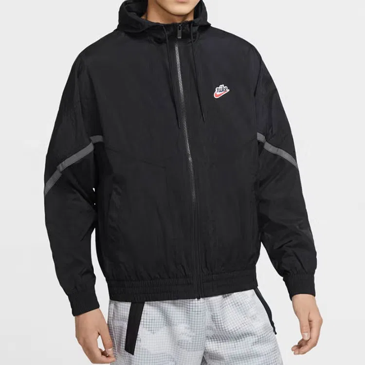 Куртка с капюшоном и светоотражающим принтом Windrunner+ Nike, черный — фото 2