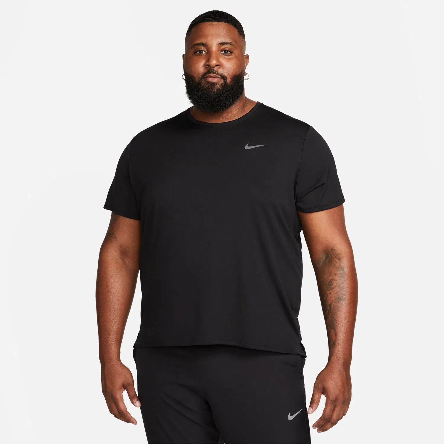 Мужская беговая футболка Dri-FIT UV Miler Nike, Black/Reflective Silver — фото 2