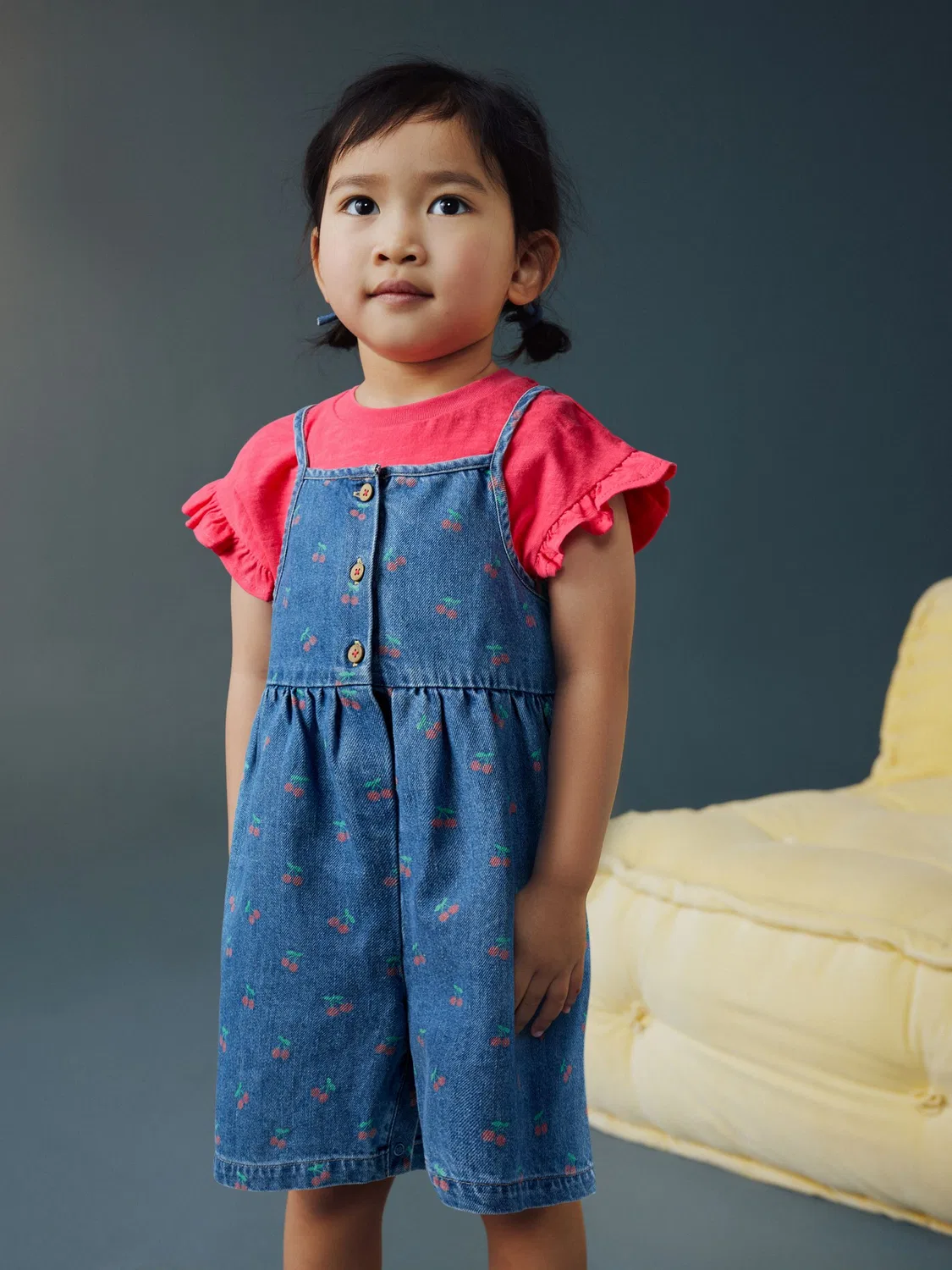 Комбинезон джинсовый с футболкой, с принтом вишня Next, темно-синий