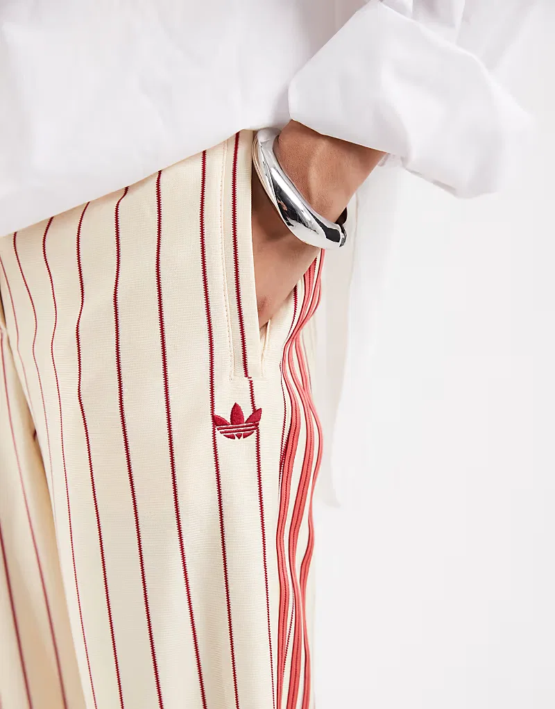 Спортивные брюки Adidas Originals Pinstripe Firebird в теплых ванильных тонах/Team Victory — фото 3