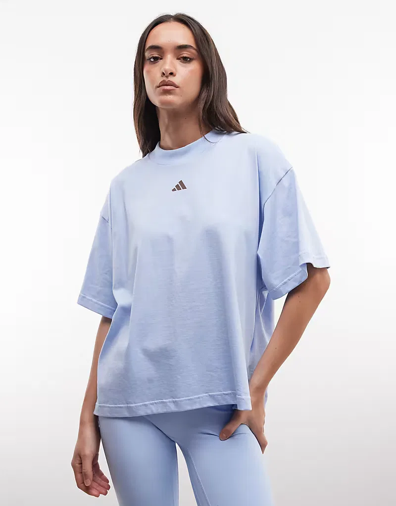 Футболка Adidas Sportswear Three Stripes Studios светло-голубой — фото 2