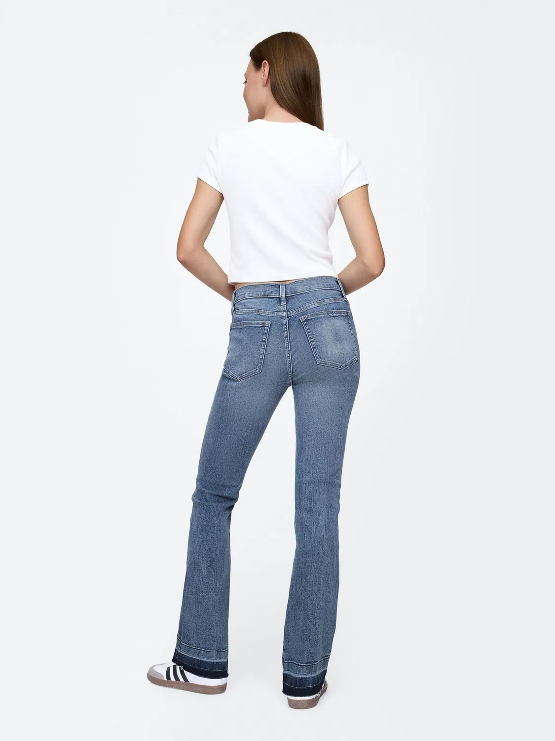 Джинсы Bootcut, средняя посадка Gap, синие — фото 2