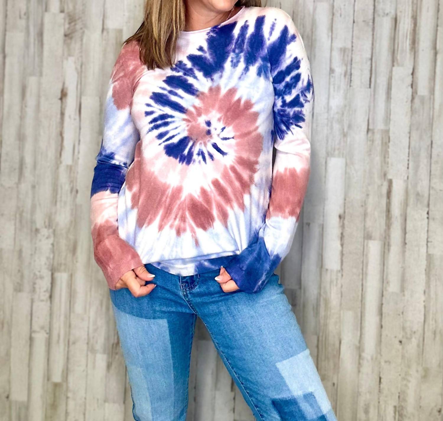 

Свитер Ride Or Dye в синем цвете Multi CHARLIE B