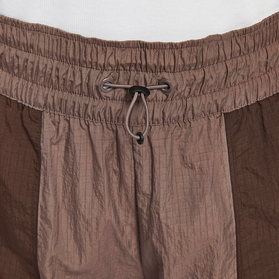 Спортивные брюки (WMNS) Nike Sportswear City Utility High-Waist Woven Pants 'Brown', коричневый — фото 2