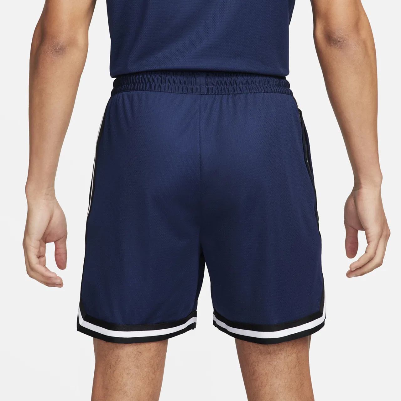 Мужские шорты Dri-FIT DNA 6" Nike, цвет Midnight Navy/White/Black — фото 2