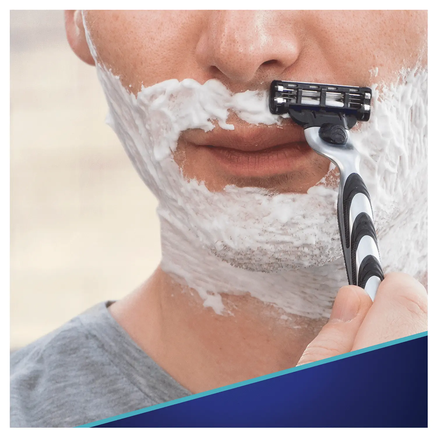 Gillette Mach3 набор: мужская бритвенная ручка, 1 шт + сменные лезвия, 2 шт/1 уп. — фото 4